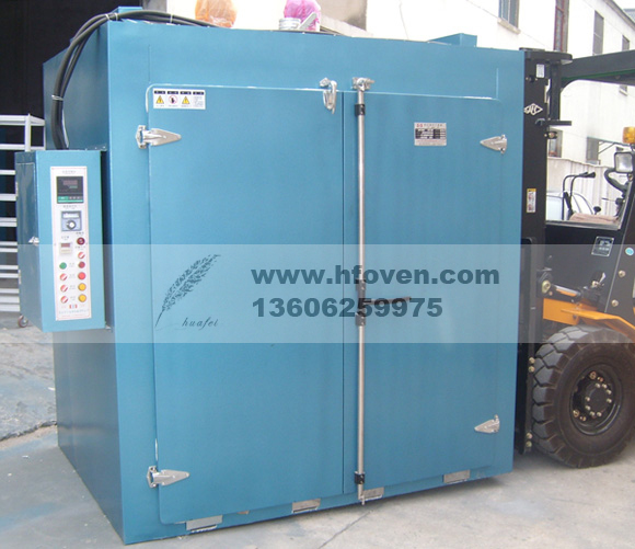 ���I����